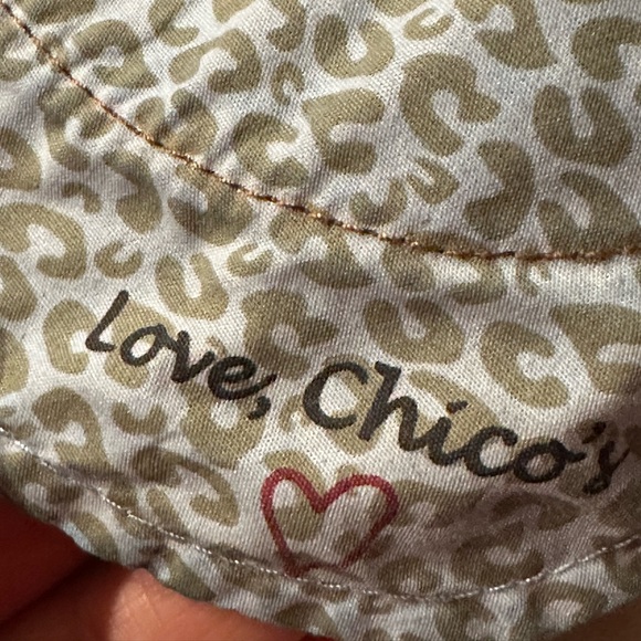 Chicos Platinum Denim Ultimate Fit Slim Leg Dark Blue faded SZ. 0 In Great Cond - Picture 10 of 11